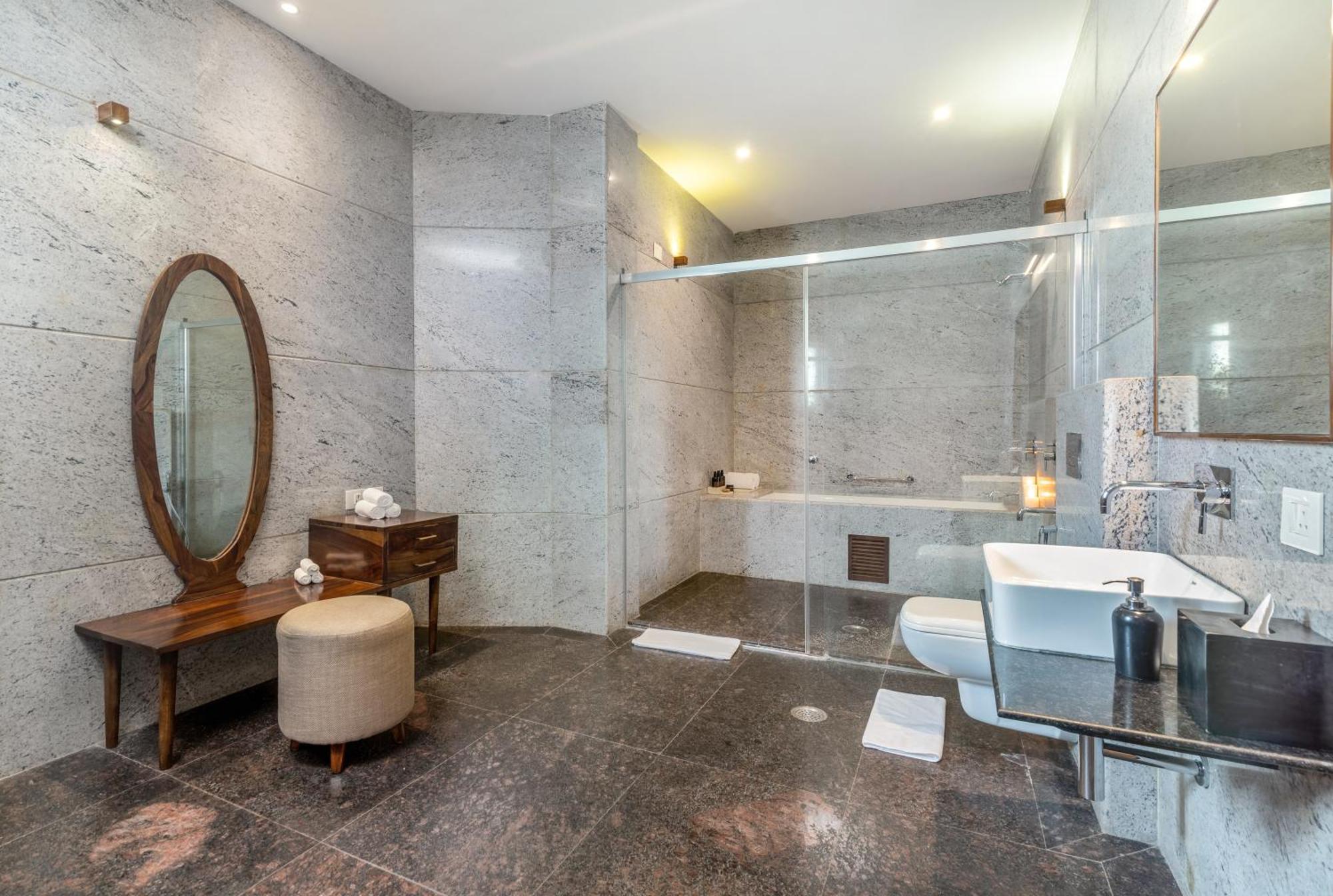 Naad Wellness Hotel Sonipat Exterior foto